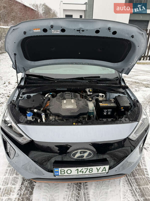 Хетчбек Hyundai Ioniq 2018 в Чорткові