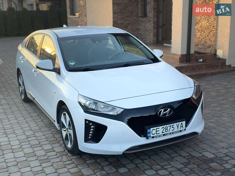 Ліфтбек Hyundai Ioniq 2019 в Чернівцях