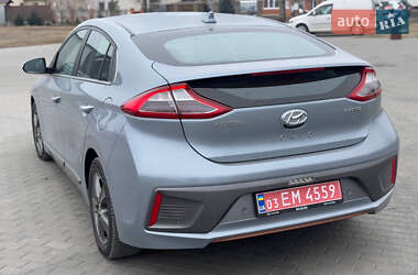 Хэтчбек Hyundai Ioniq 2016 в Виннице