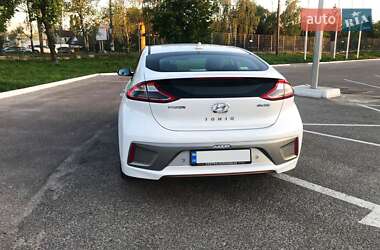 Хэтчбек Hyundai Ioniq 2018 в Житомире