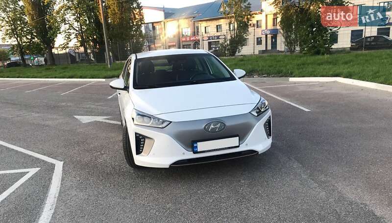 Хетчбек Hyundai Ioniq 2018 в Житомирі