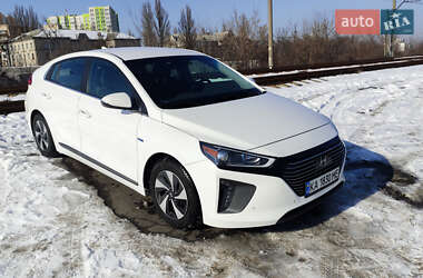 Хэтчбек Hyundai Ioniq 2017 в Киеве