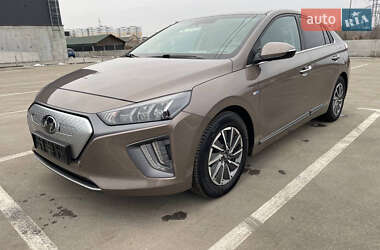 Лифтбек Hyundai Ioniq 2020 в Киеве