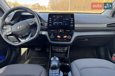 Лифтбек Hyundai Ioniq 2021 в Львове