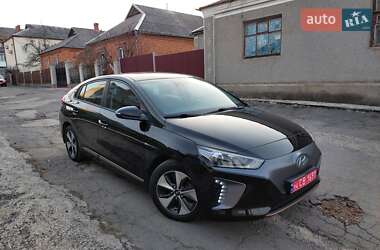 Лифтбек Hyundai Ioniq 2019 в 