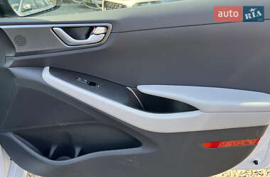 Лифтбек Hyundai Ioniq 2021 в 