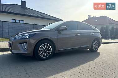 Ліфтбек Hyundai Ioniq 2019 в 