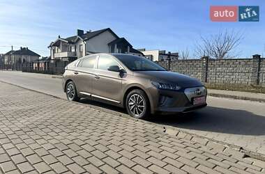 Ліфтбек Hyundai Ioniq 2019 в 