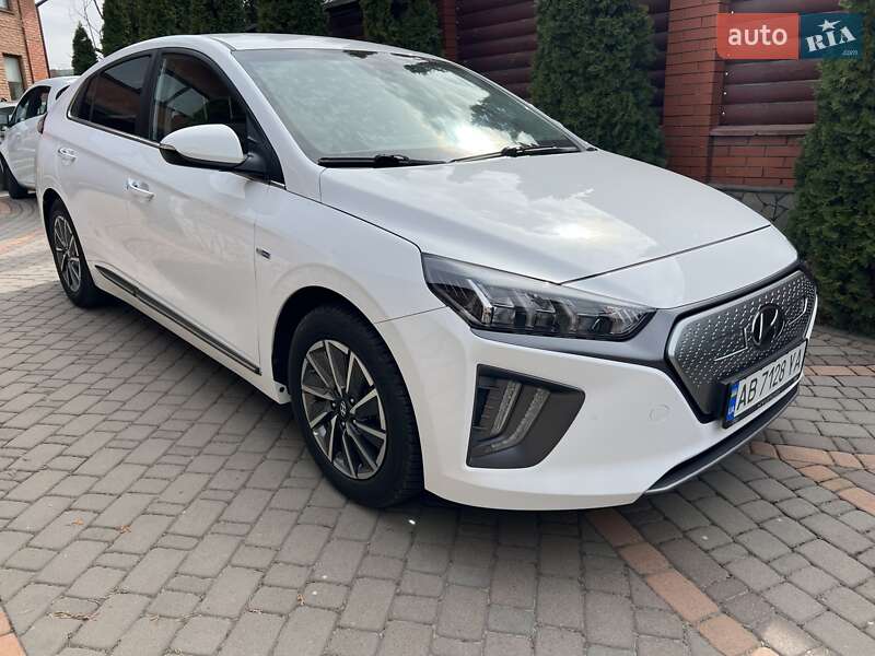Лифтбек Hyundai Ioniq 2020 в 