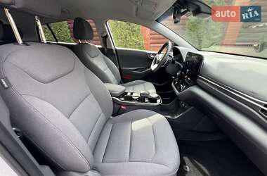 Лифтбек Hyundai Ioniq 2020 в 