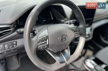 Лифтбек Hyundai Ioniq 2020 в 