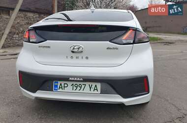 Лифтбек Hyundai Ioniq 2019 в 