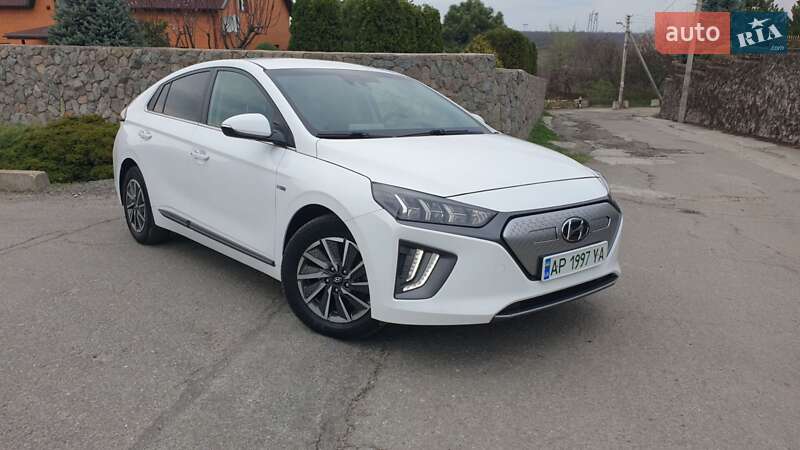 Лифтбек Hyundai Ioniq 2019 в 