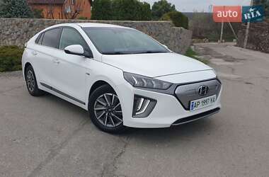 Лифтбек Hyundai Ioniq 2019 в 