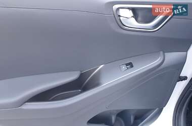 Лифтбек Hyundai Ioniq 2019 в 