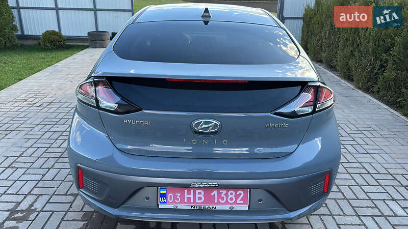 Лифтбек Hyundai Ioniq 2020 в Львове