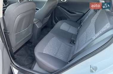Хэтчбек Hyundai Ioniq 2018 в 