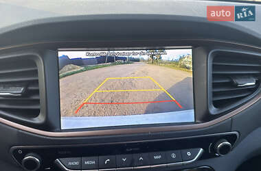 Хетчбек Hyundai Ioniq 2018 в 