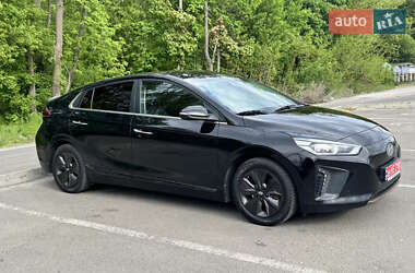 Хэтчбек Hyundai Ioniq 2016 в 