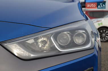 Хэтчбек Hyundai Ioniq 2016 в 