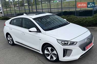 Хэтчбек Hyundai Ioniq 2018 в 