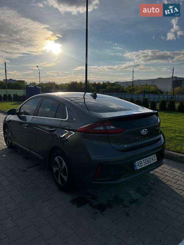 Хэтчбек Hyundai Ioniq 2017 в Виннице