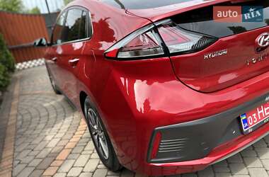 Ліфтбек Hyundai Ioniq 2019 в 