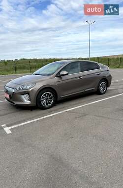 Лифтбек Hyundai Ioniq 2019 в Ровно