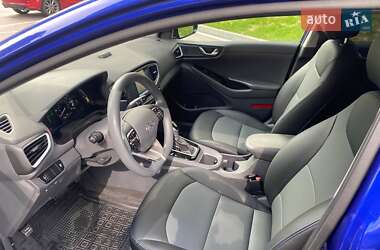 Хетчбек Hyundai Ioniq 2019 в 