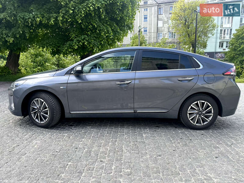 Лифтбек Hyundai Ioniq 2020 в Золочеве