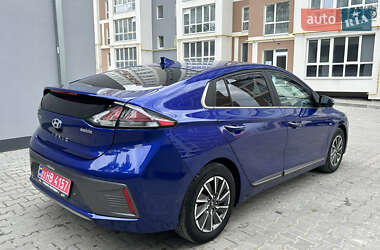 Лифтбек Hyundai Ioniq 2020 в 