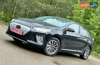 Лифтбек Hyundai Ioniq 2021 в Киеве