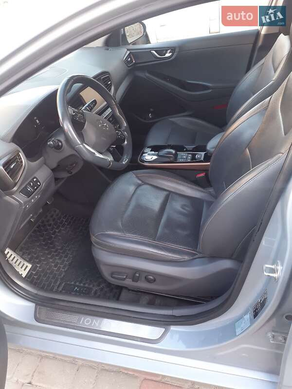 Хэтчбек Hyundai Ioniq 2018 в Владимире фото 14 Хэтчбек Hyundai Ioniq 2018 в Владимире