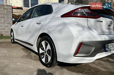 Хэтчбек Hyundai Ioniq 2016 в Николаеве