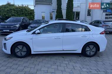 Лифтбек Hyundai Ioniq 2020 в 