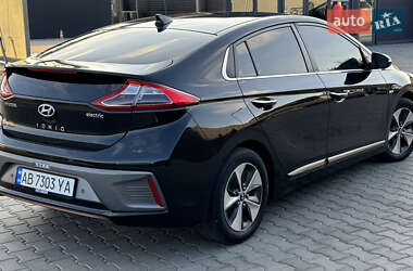 Хэтчбек Hyundai Ioniq 2018 в 