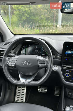 Ліфтбек Hyundai Ioniq 2019 в 