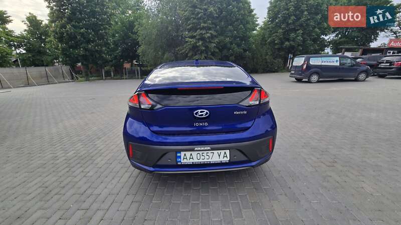 Лифтбек Hyundai Ioniq 2021 в Кропивницком