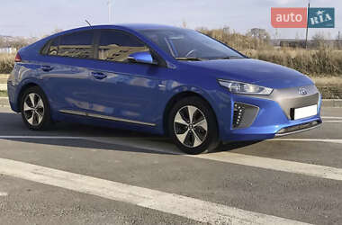 Хэтчбек Hyundai Ioniq 2016 в 
