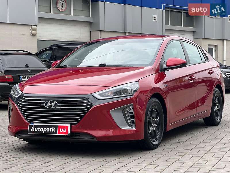 Лифтбек Hyundai Ioniq 2019 в 