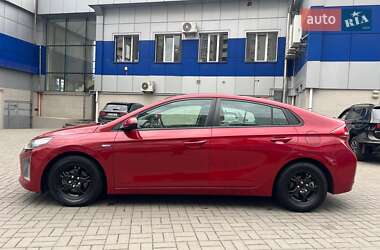 Лифтбек Hyundai Ioniq 2019 в 