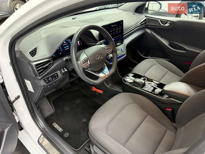 Хэтчбек Hyundai Ioniq 2019 в Луцке