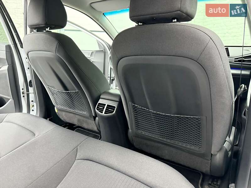 Хэтчбек Hyundai Ioniq 2019 в Луцке