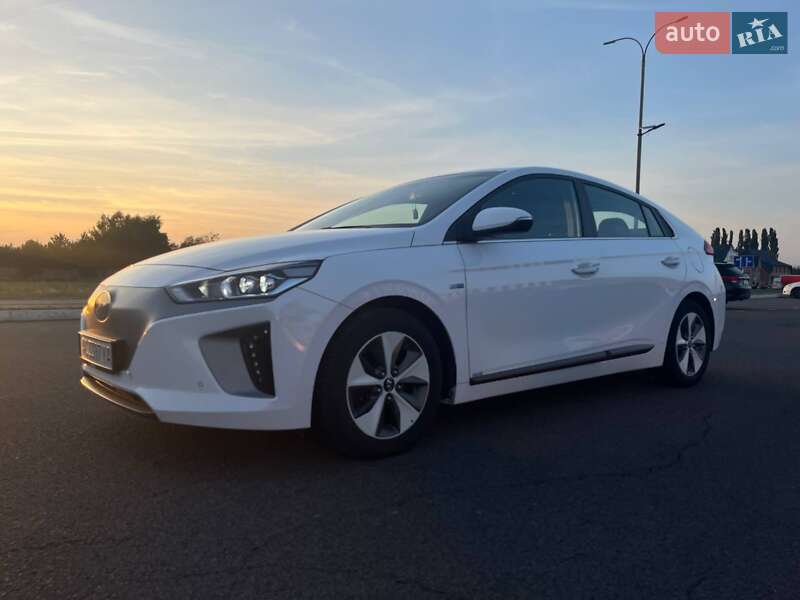 Хетчбек Hyundai Ioniq 2017 в Луцьку