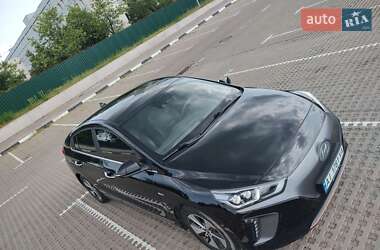 Хэтчбек Hyundai Ioniq 2017 в 