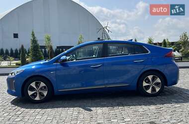 Хэтчбек Hyundai Ioniq 2017 в 