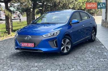 Хэтчбек Hyundai Ioniq 2017 в 
