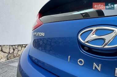 Хэтчбек Hyundai Ioniq 2017 в 