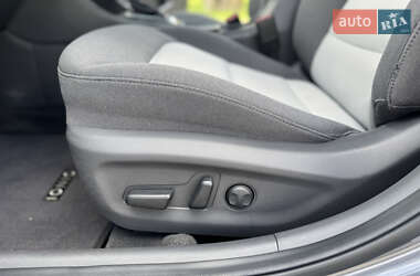 Ліфтбек Hyundai Ioniq 2020 в 