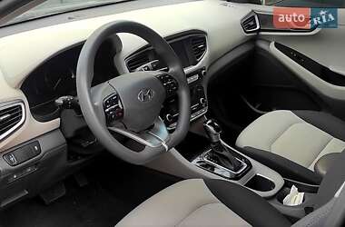 Хетчбек Hyundai Ioniq 2018 в 